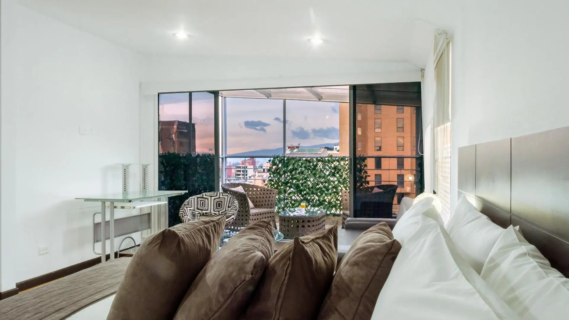 Hotel Regency Suites La Feria Bogotá Colombia