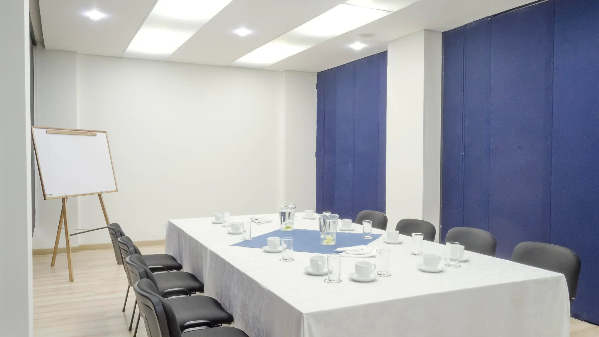 Hotel Regency Suites La Feria Bogota 4*,