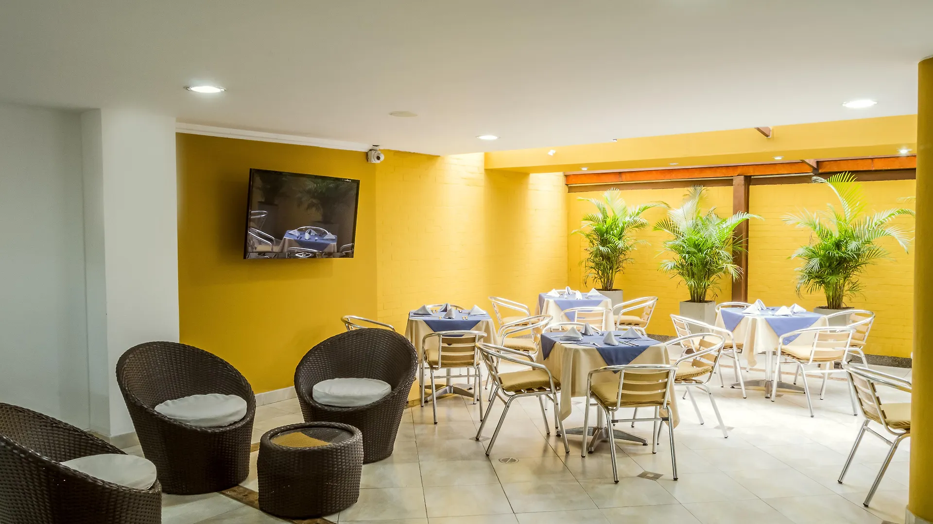 Hotel Regency Suites La Feria Bogota